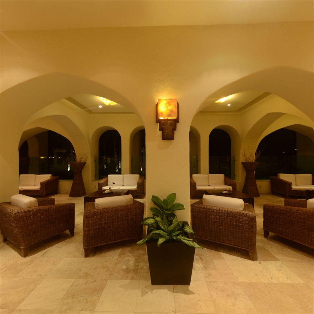 Camino Real Manzanillo Hotel Exterior photo