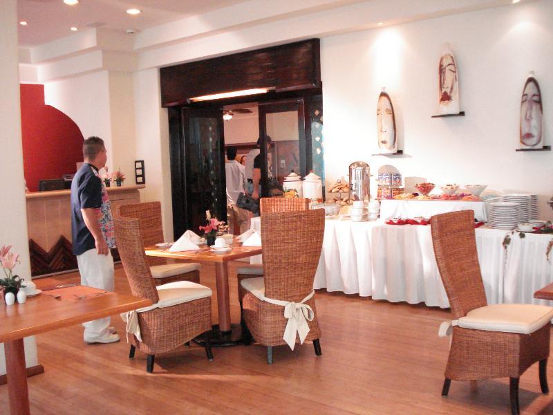 Camino Real Manzanillo Hotel Exterior photo