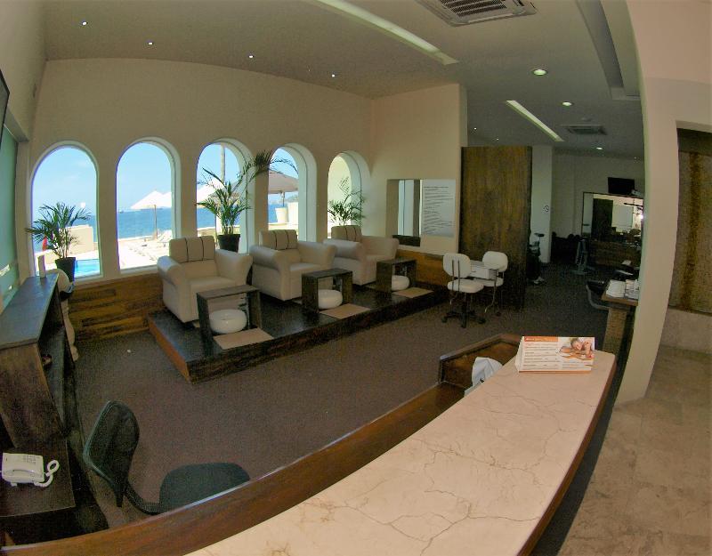 Camino Real Manzanillo Hotel Exterior photo